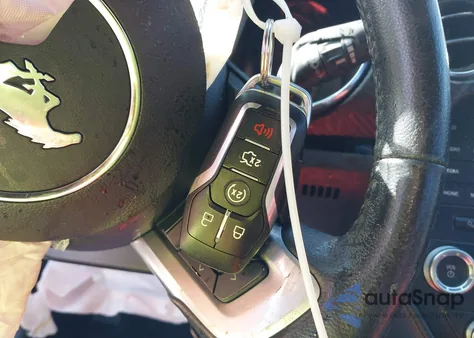 2016 Ford Mustang V6 z USA, uszkodzony, nr VIN 1FA6P8AM5G5226866